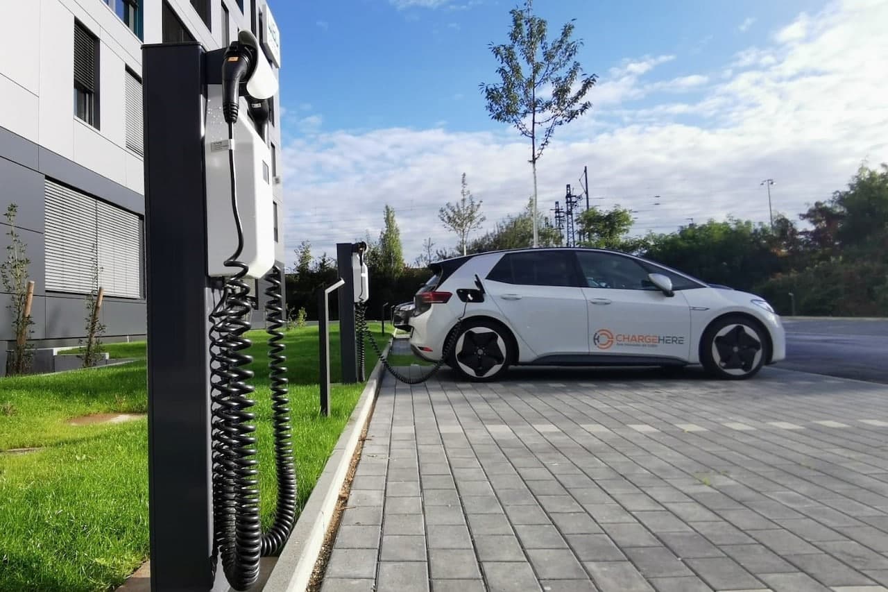 Cover Image for Masterplan Ladeinfrastruktur: Ladeinfrastrukturmanager sollen Kommunen unterstützen