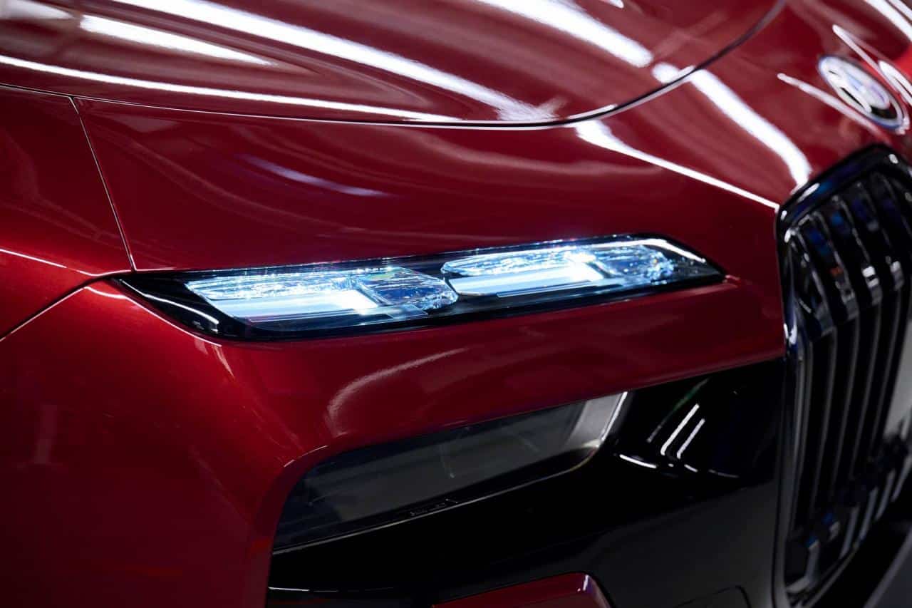 BMW soll bei Neue-Klasse-E-Autos auf 46XX-Rundzellen setzen