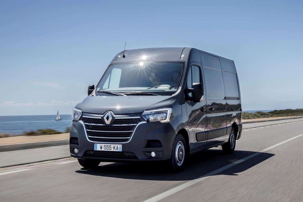 Cover Image for Renault und Phoenix Mobility wollen Verbrenner zu E-Autos umrüsten