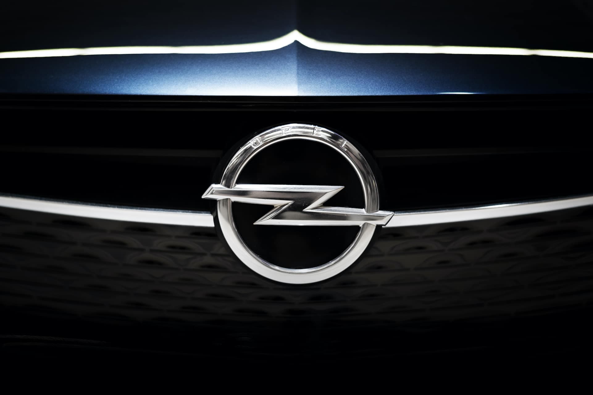 Cover Image for Ab 2025 ist jeder neue Opel ein Elektroauto