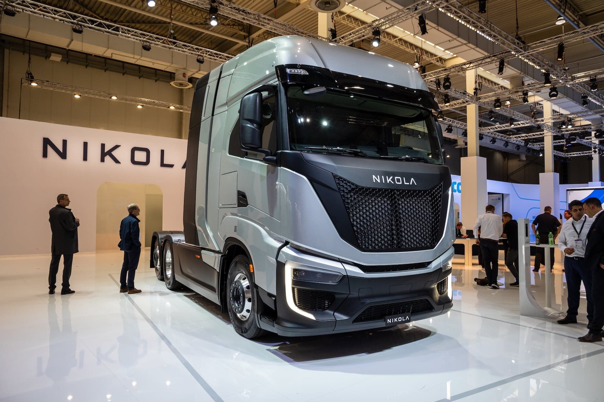Cover Image for Nikola: CEO Lohscheller geht schon wieder