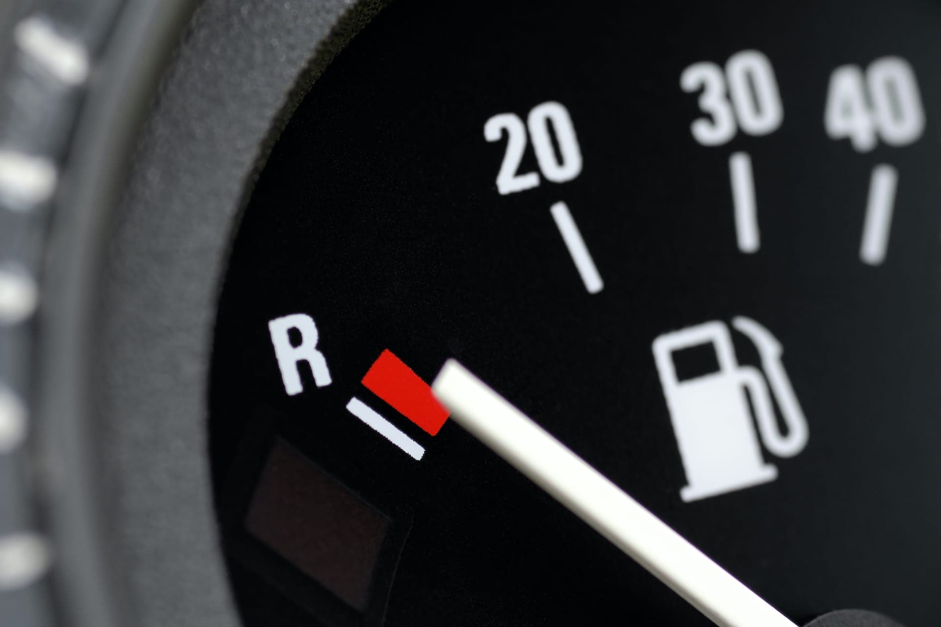 Cover Image for Fraunhofer ISI: E-Fuels nicht sinnvoll bei Pkw und Lkw
