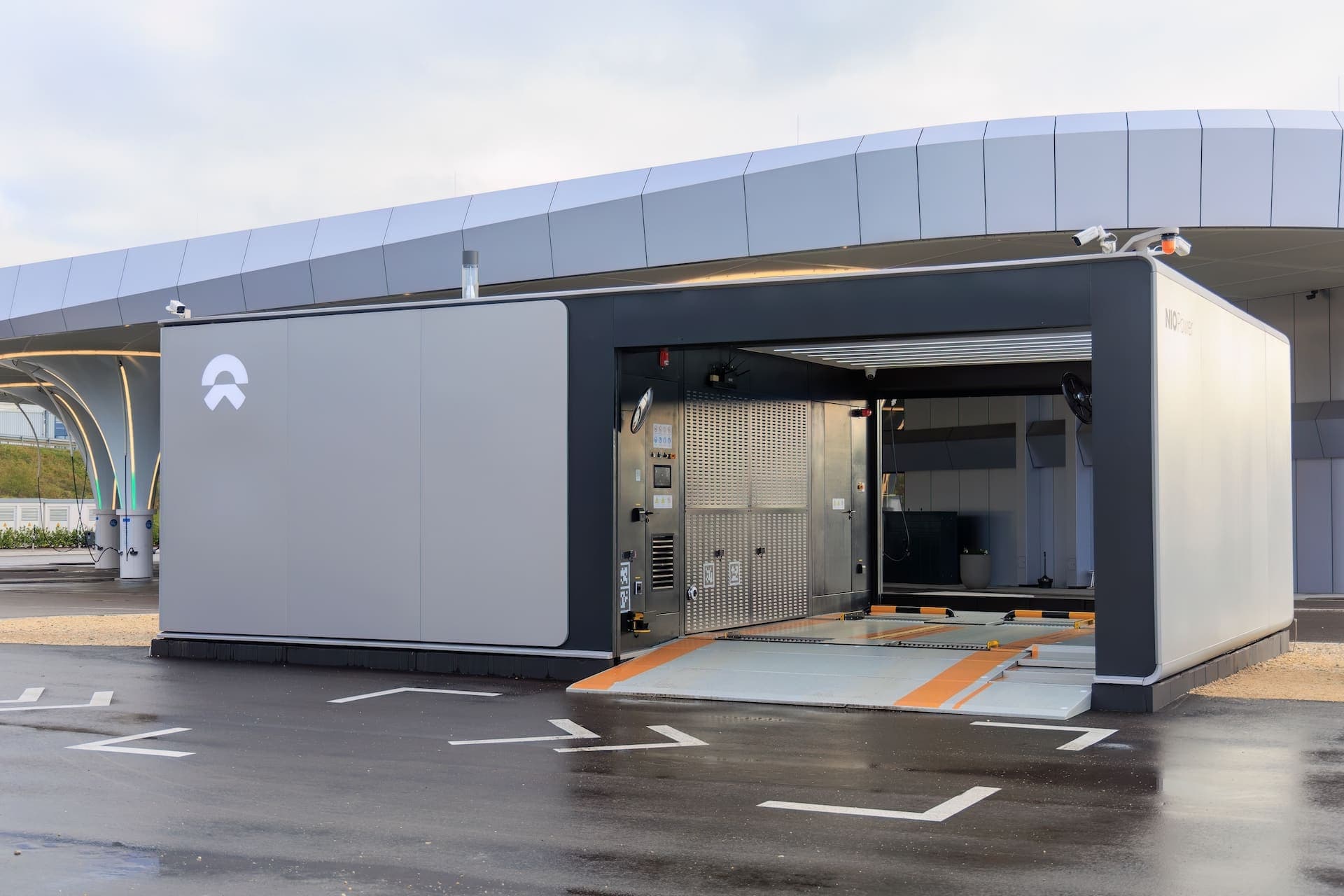 Cover Image for Firefly eventuell nicht kompatibel mit Nio-Wechselstationen