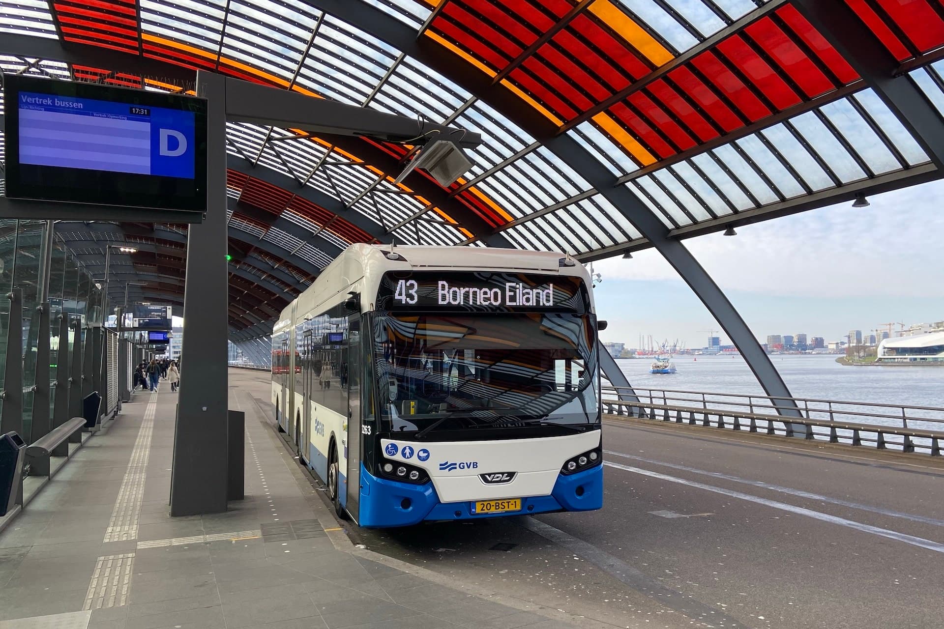 Cover Image for Wie der GVB in Amsterdam 159 Elektrobusse intelligent lädt