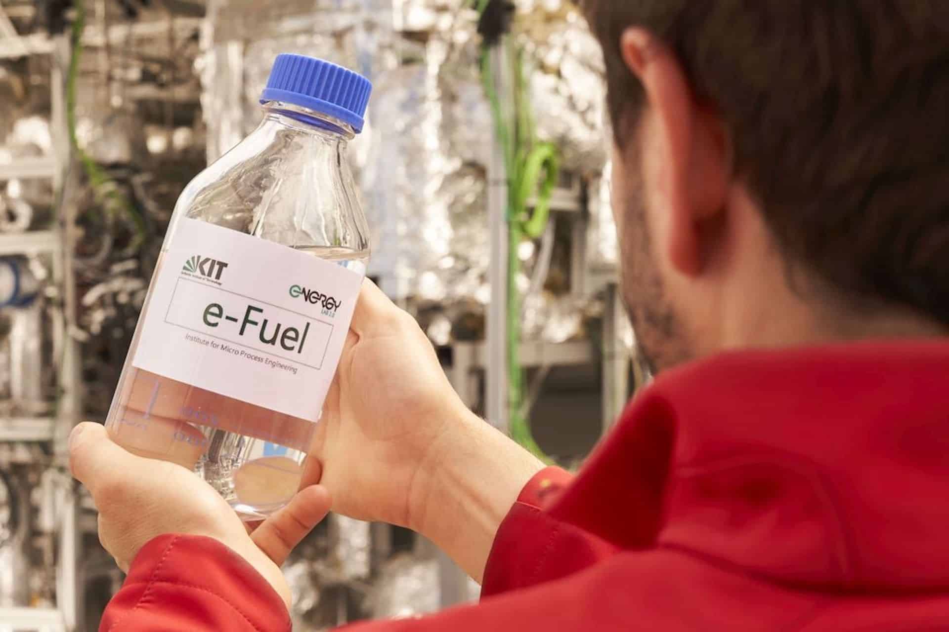 Cover Image for Elektro-Expertinnen: „E-Fuels sind ein Märchen“