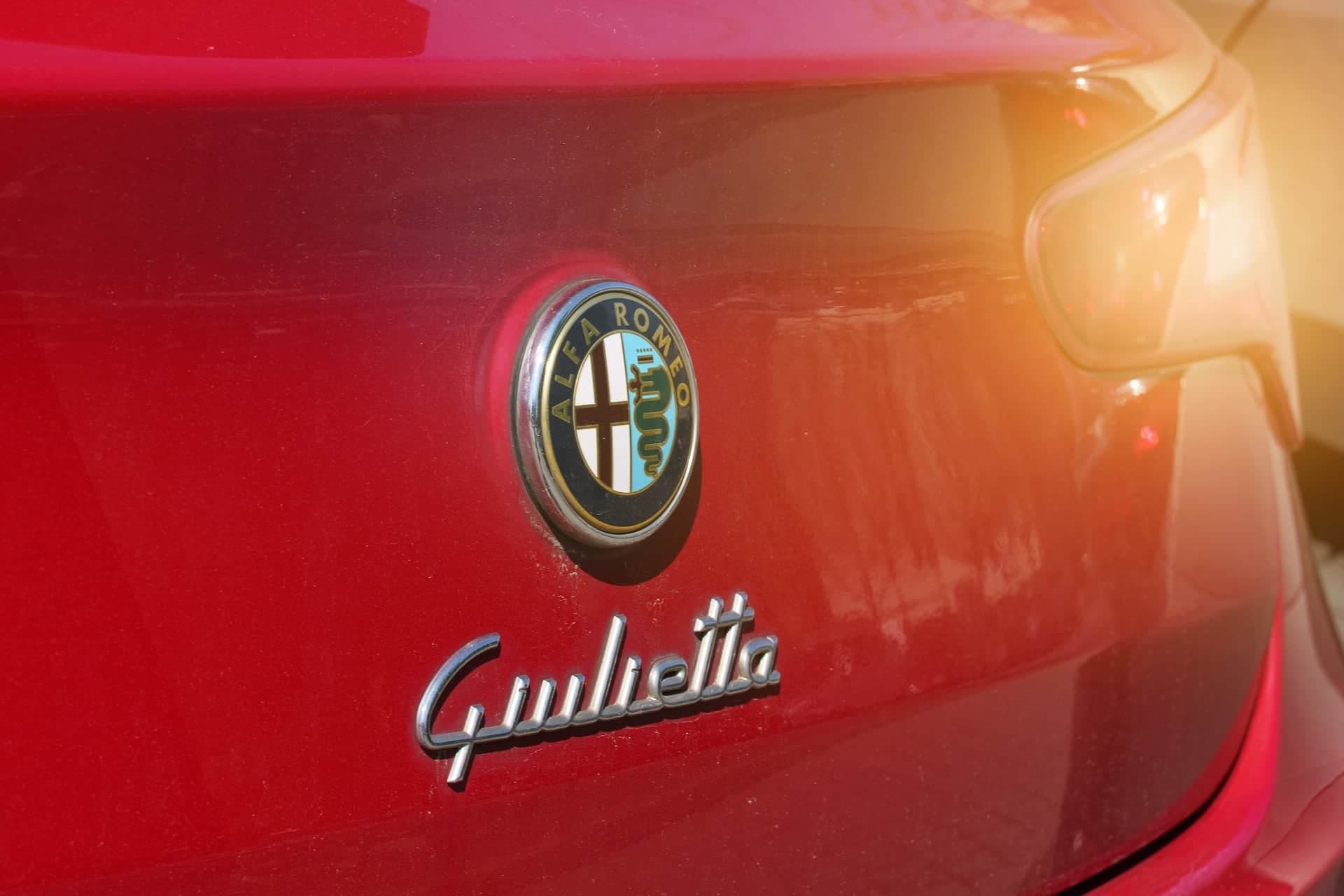 Cover Image for Alfa Romeo grübelt über Elektro-Giulietta