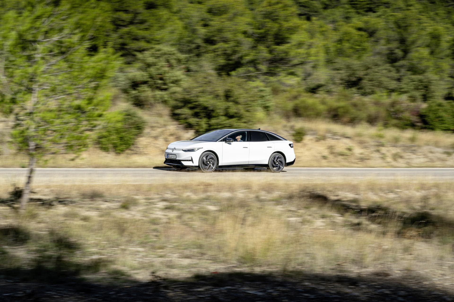 Cover Image for VW gewährt fast 8000 Euro Rabatt auf Elektroautos