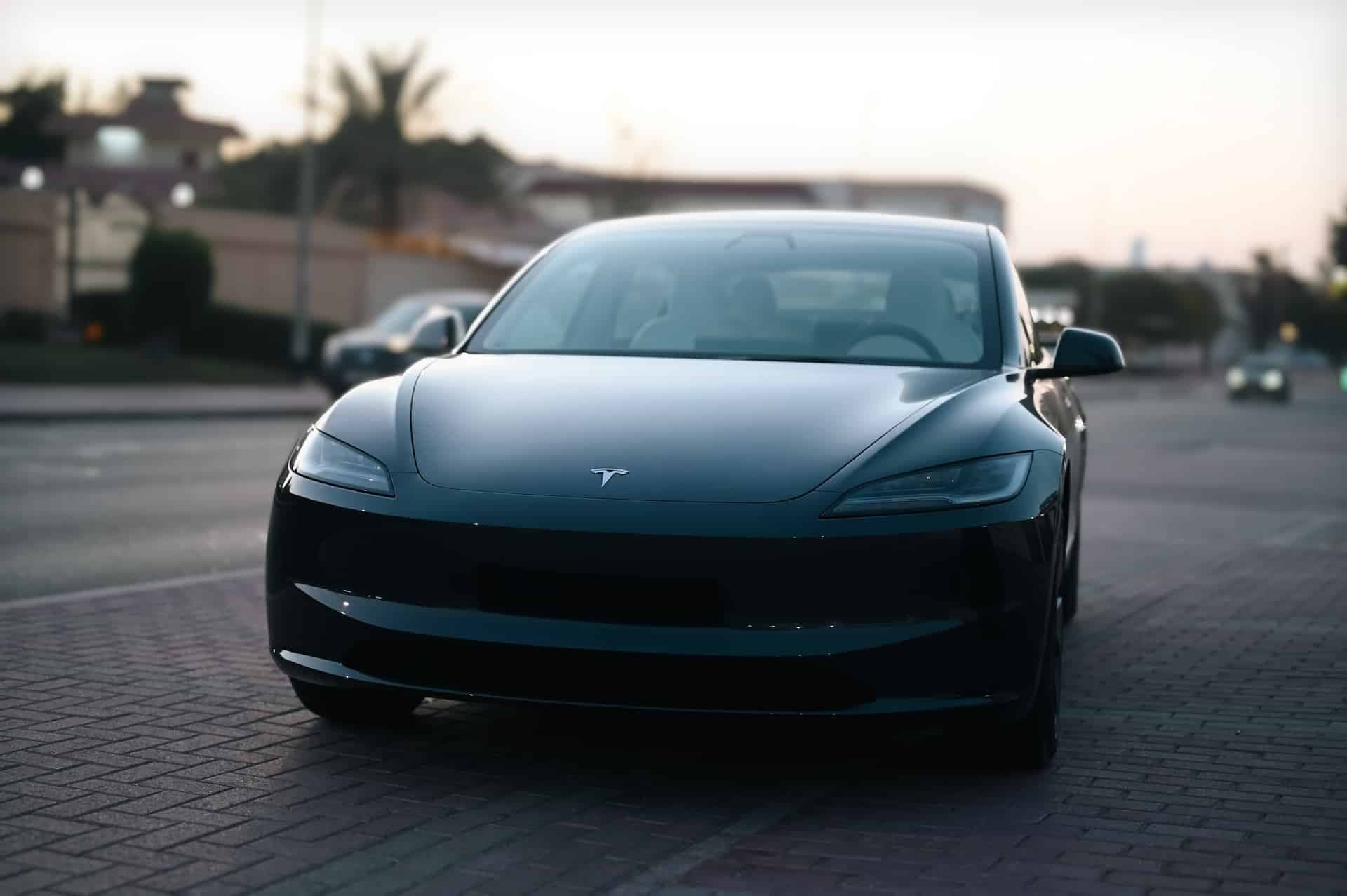 Cover Image for Tesla Model 3 wird durch Strafzölle spürbar teurer