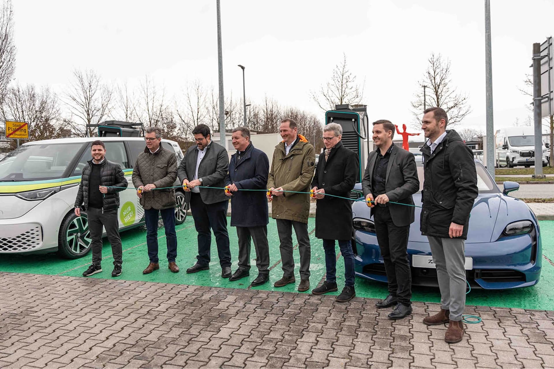 Cover Image for Autohausgruppe AVP prescht beim Ausbau der Ladeinfrastruktur vor