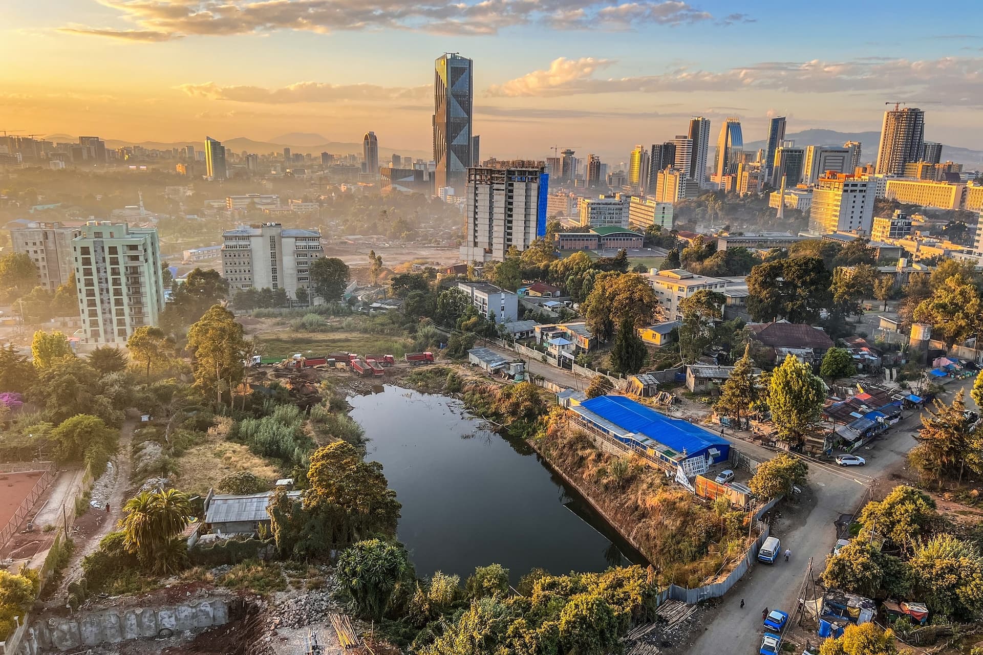 Cover Image for Äthiopien lässt keine Verbrenner-Fahrzeuge mehr ins Land