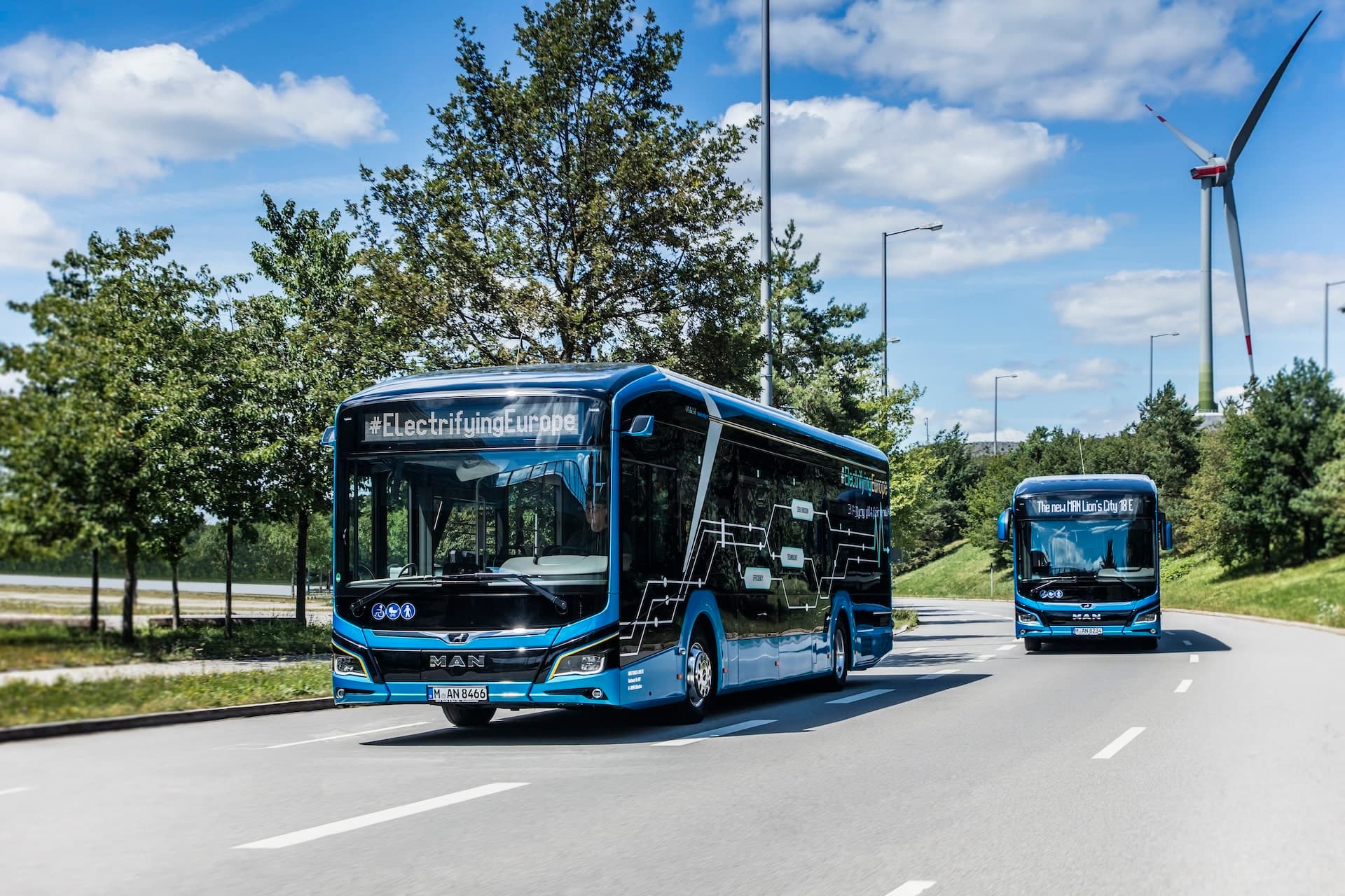 Cover Image for MAN ist Marktführer bei E-Bussen in Europa