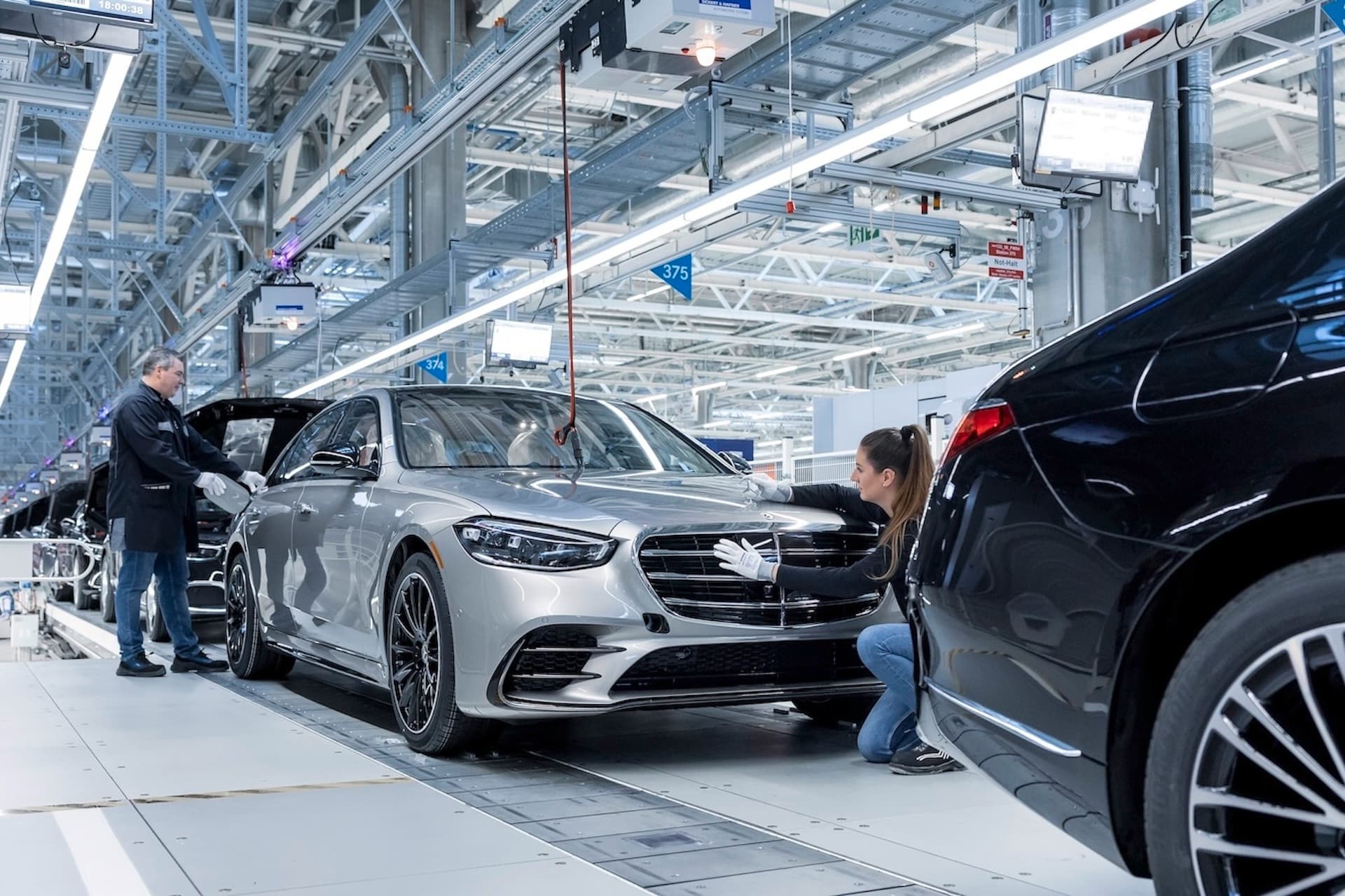 Produktion im modernsten Mercedes-Werk: Zu Besuch in der Factory 56