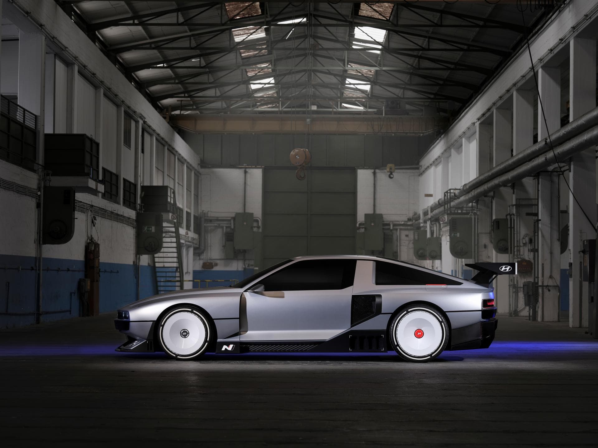 Cover Image for Hyundai N Vision 74: Wasserstoff-Supersportwagen kommt 2026