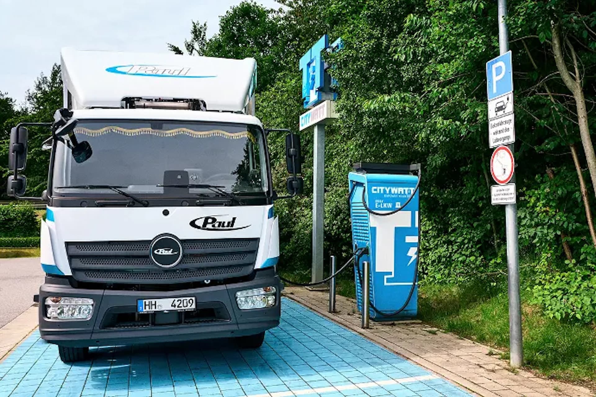 Cover Image for Citywatt gibt mehr als 50 Ladeparks für Elektro-Lkw frei
