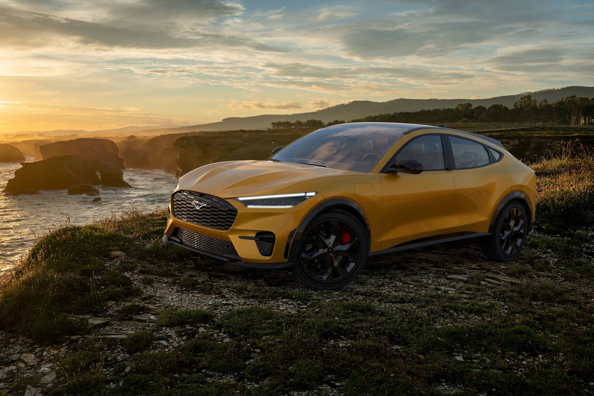 Cover Image for Stark, aber teuer: Nio EL6 und Ford Mustang Mach-E GT im Duell