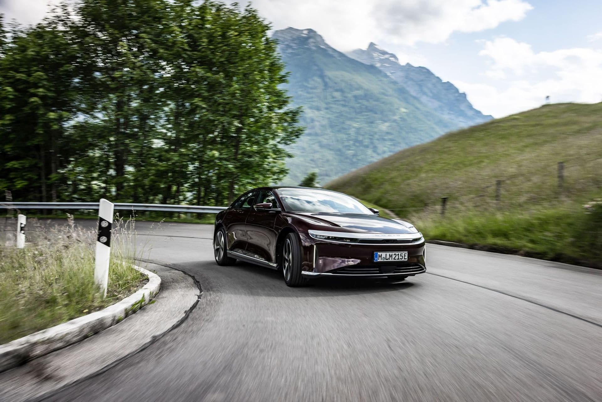 Cover Image for Lucid Air Pure: E-Einstieg in Europa mit 747 km Reichweite