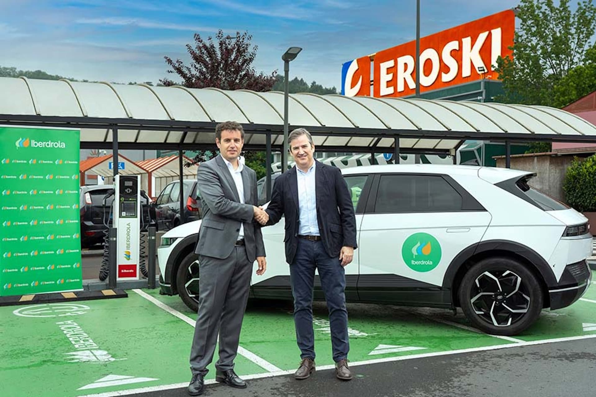 Cover Image for Spanische Handelskette Eroski will 1000 Ladepunkte aufbauen