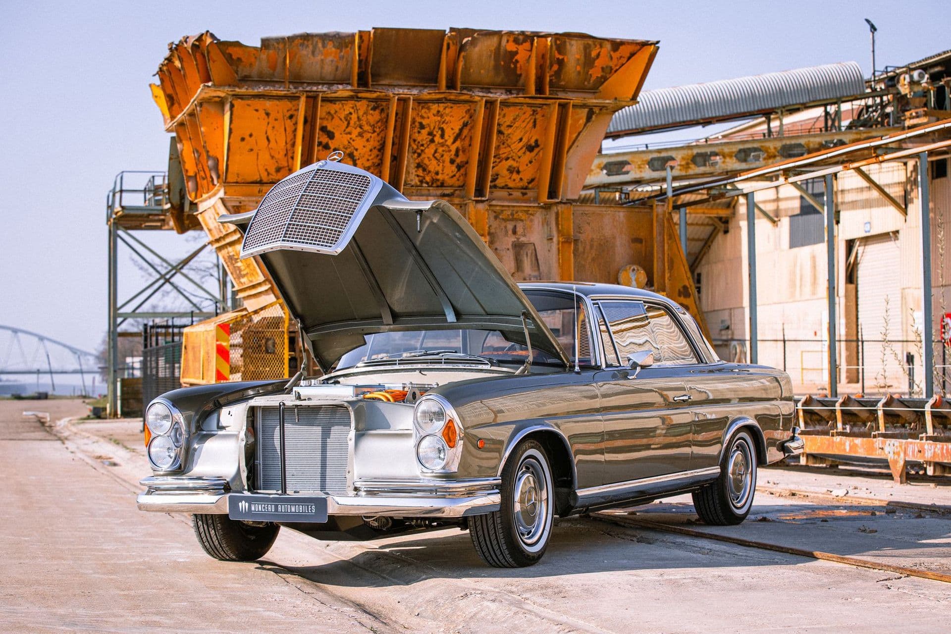 Monceau elektrifiziert Mercedes-Oldtimer