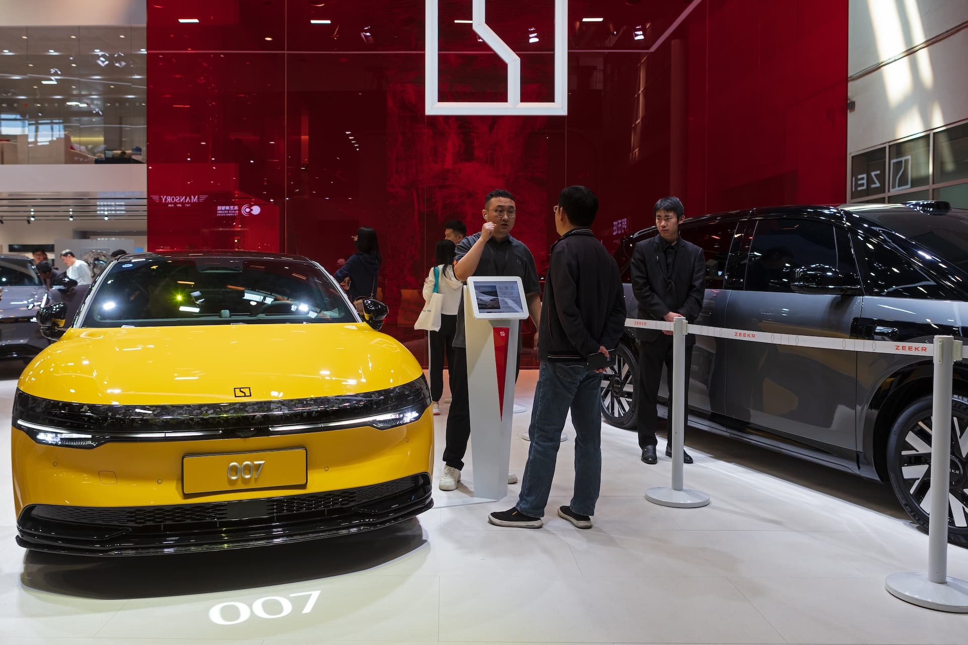 Cover Image for Zeekr 007 soll ab 2025 als Kombi auf den Markt kommen