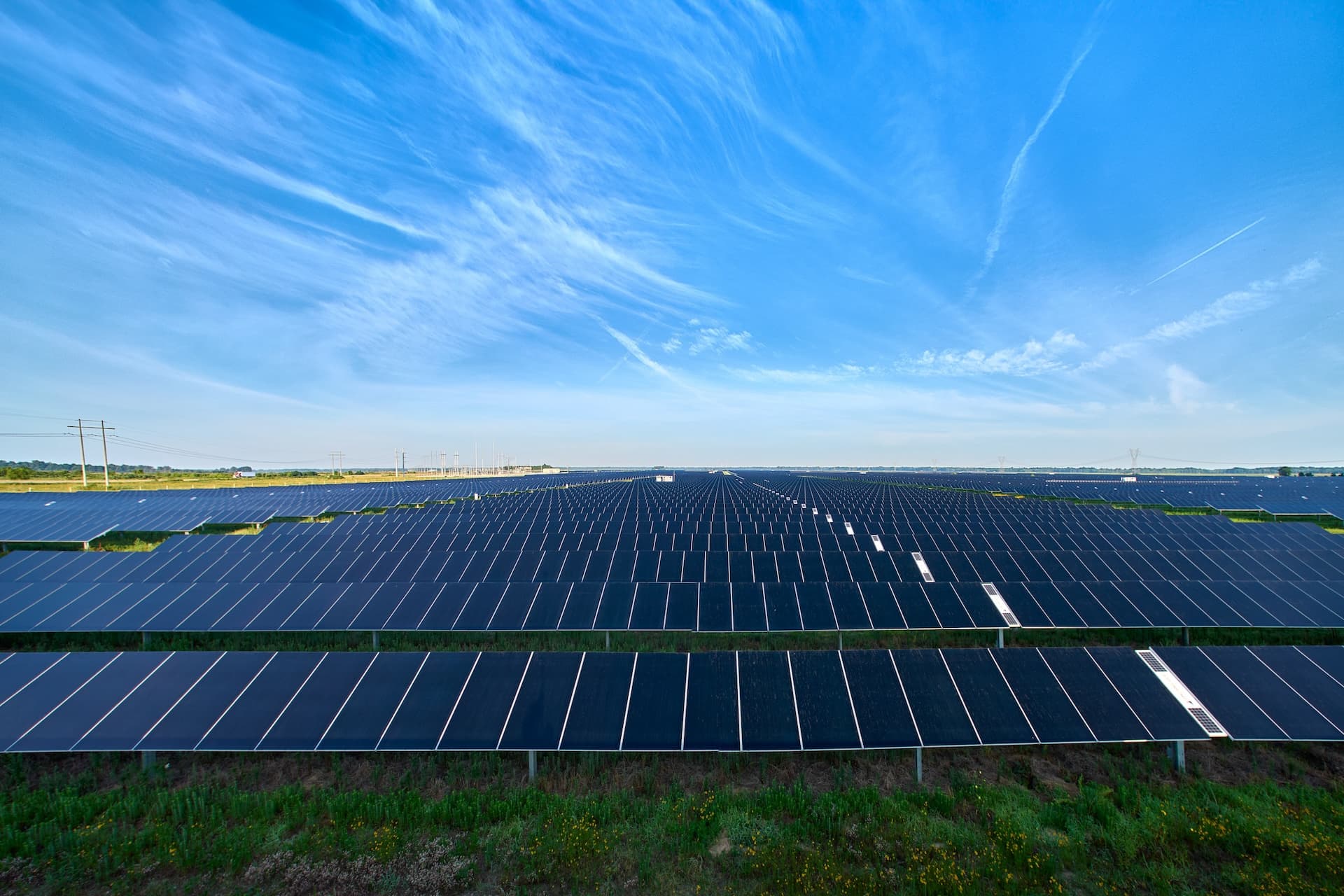 Cover Image for General Motors stellt Werke auf erneuerbare Energien um