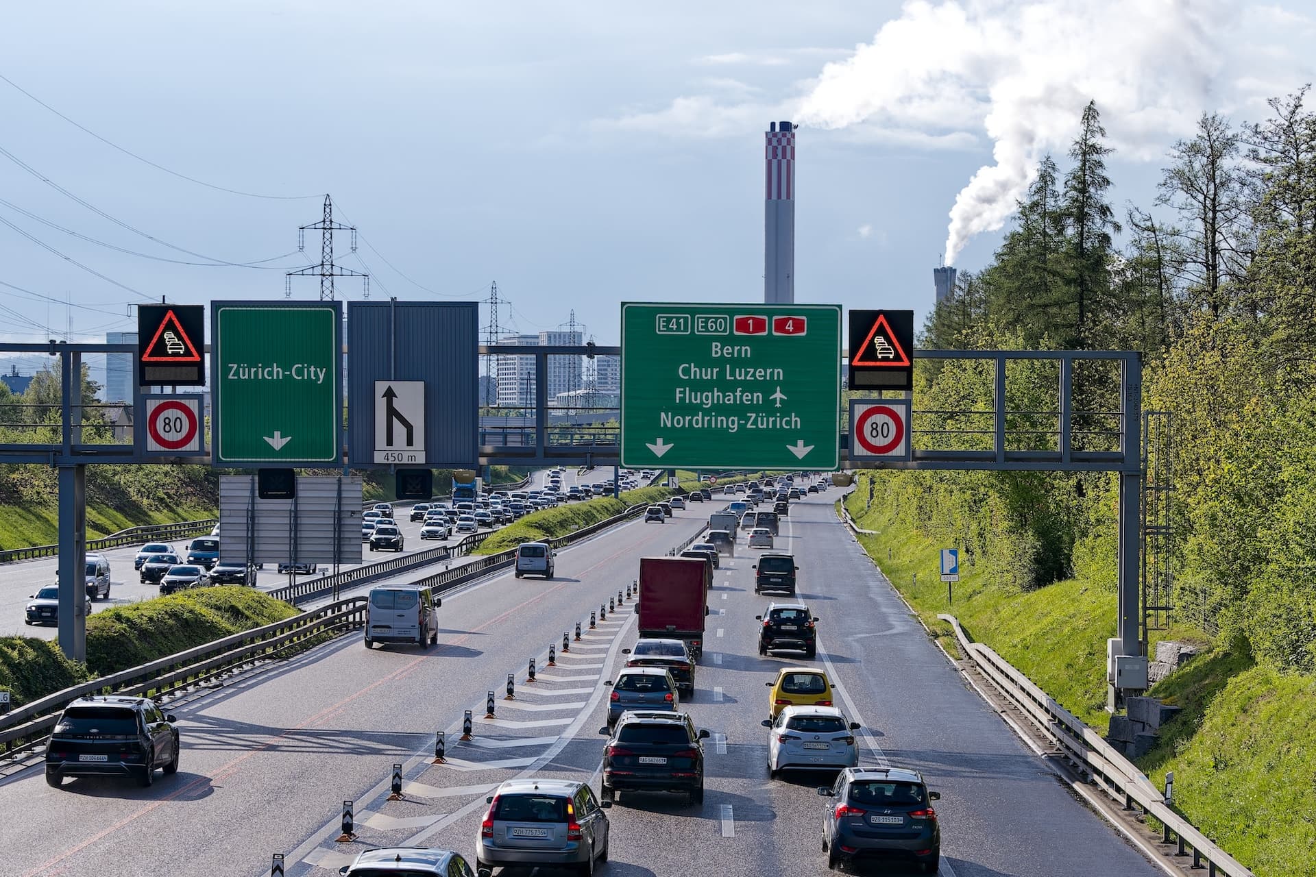 Cover Image for Schweiz verlängert und erweitert Förderung für E-Mobilität