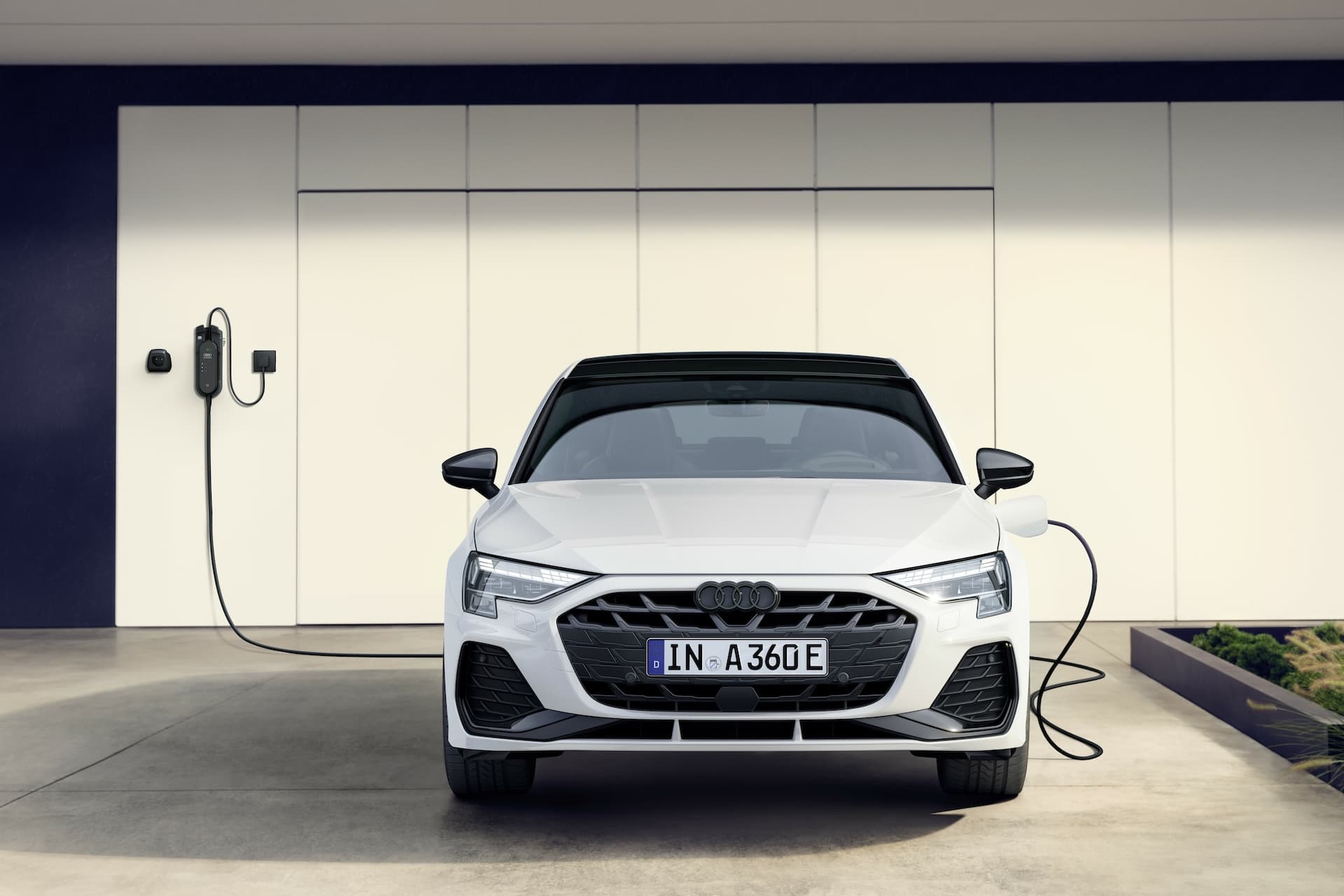 Cover Image for Plug-in-Hybrid Audi A3 Sportback kommt jetzt bis zu 143 km rein elektrisch