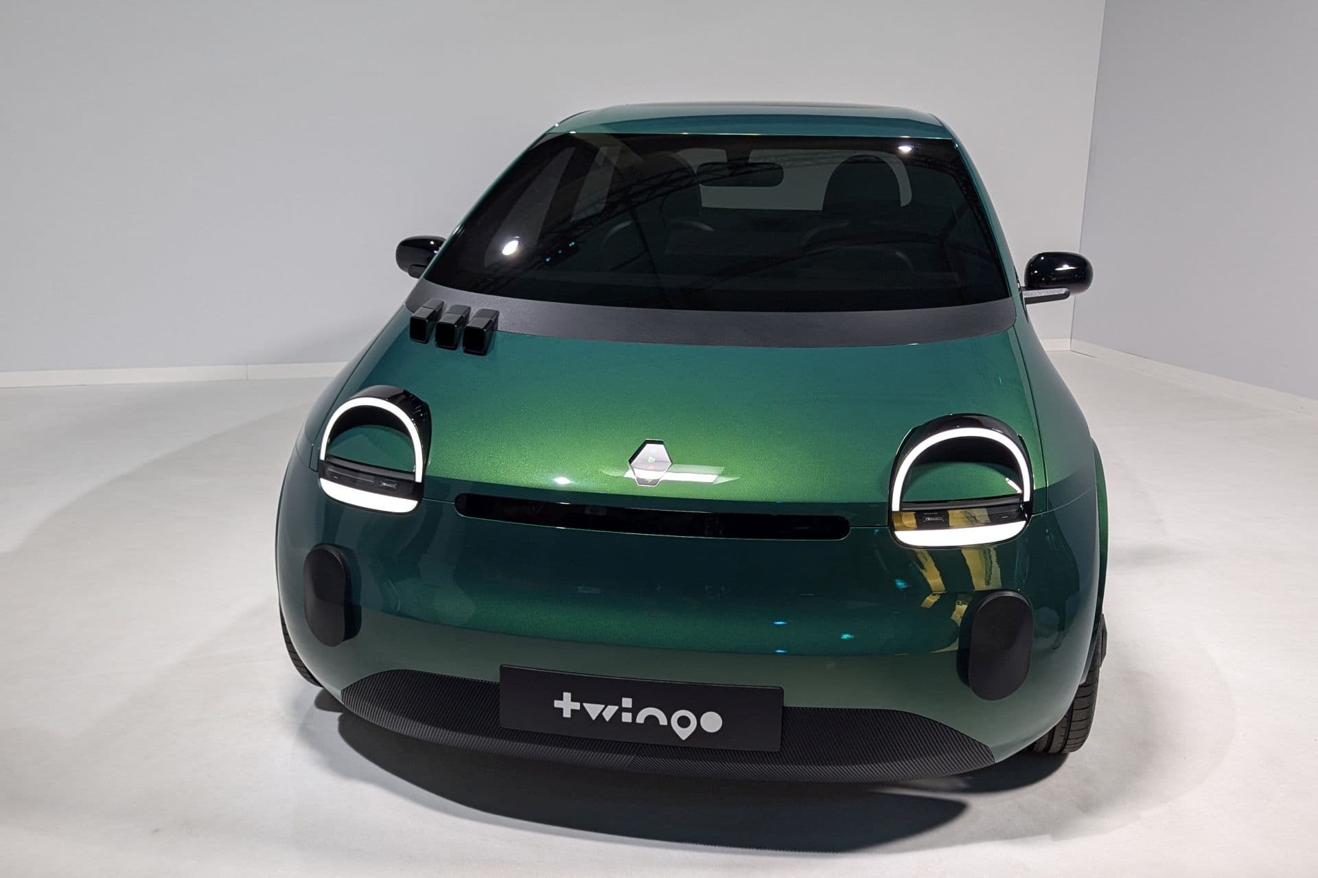 Cover Image for 2026er Elektro-Twingo wird Basis für Nissans E-Stadtauto