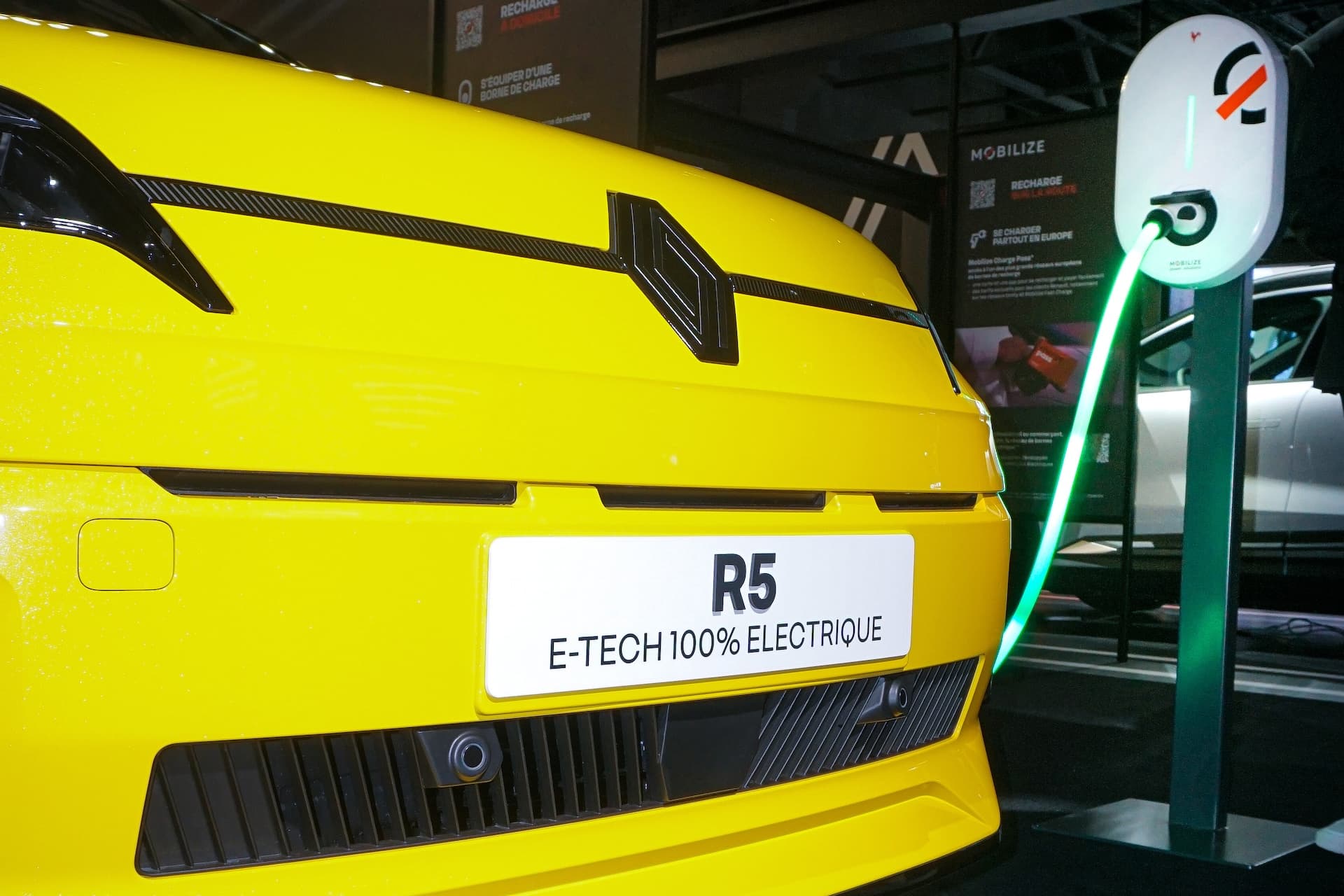 Cover Image for Renault, Mobilize und The Mobility House starten V2G in Frankreich