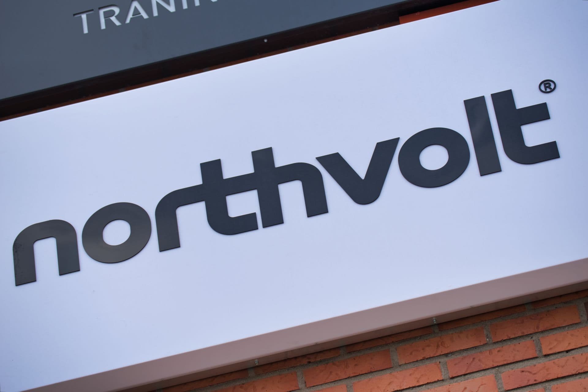 Northvolt hält trotz Stellenstreichungen an Heide fest
