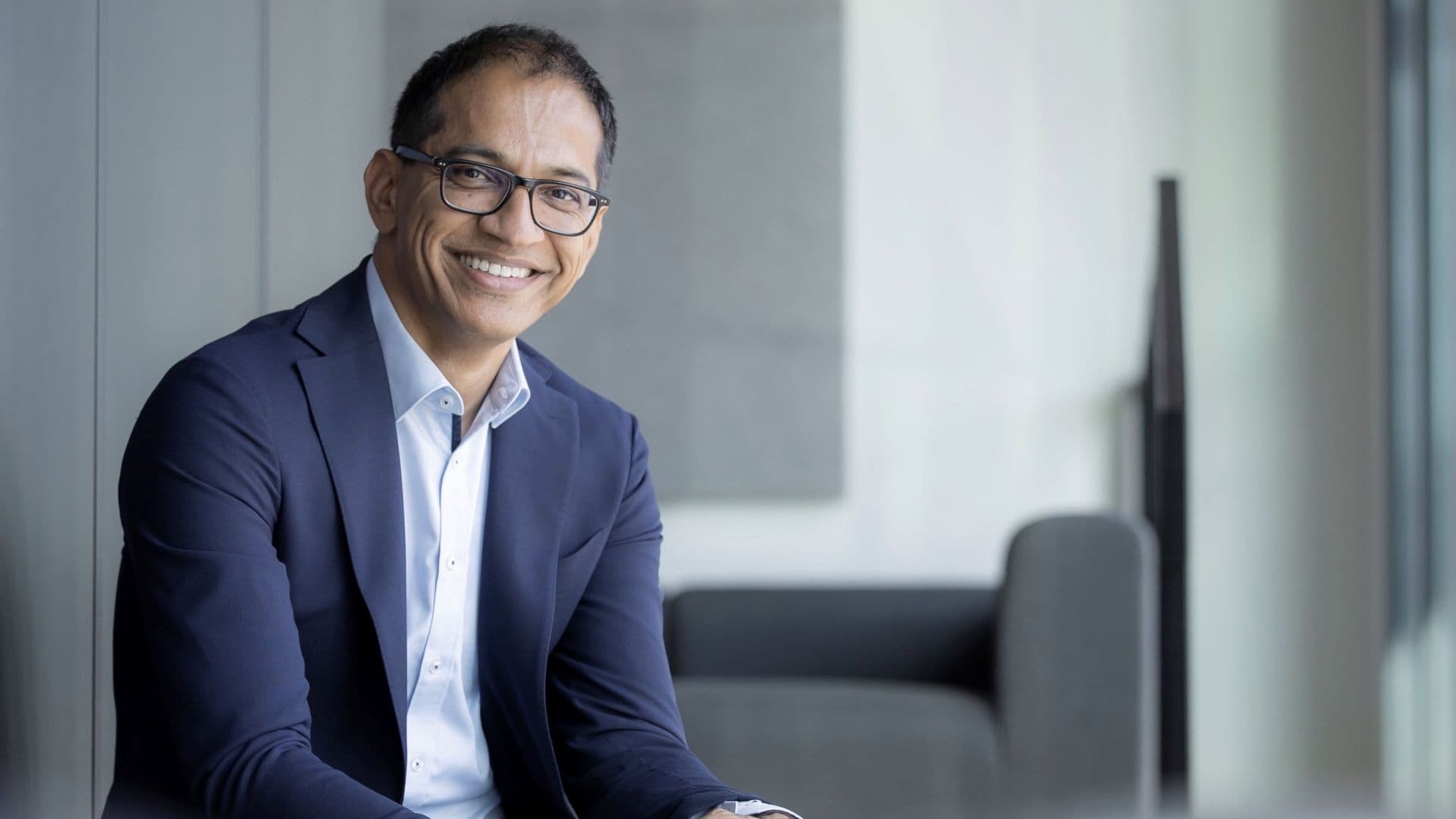 Cover Image for Porsche-Vorstand Khan über Deutschlands Software-Rückstand