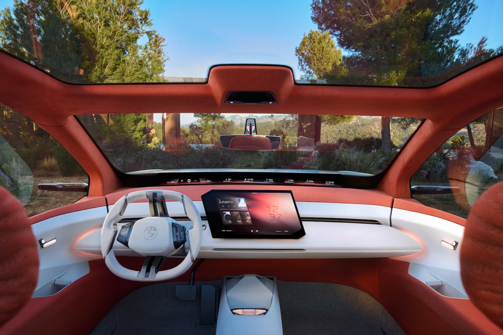 Cover Image for Weltpremiere BMW Panoramic iDrive: Mit anderen Augen