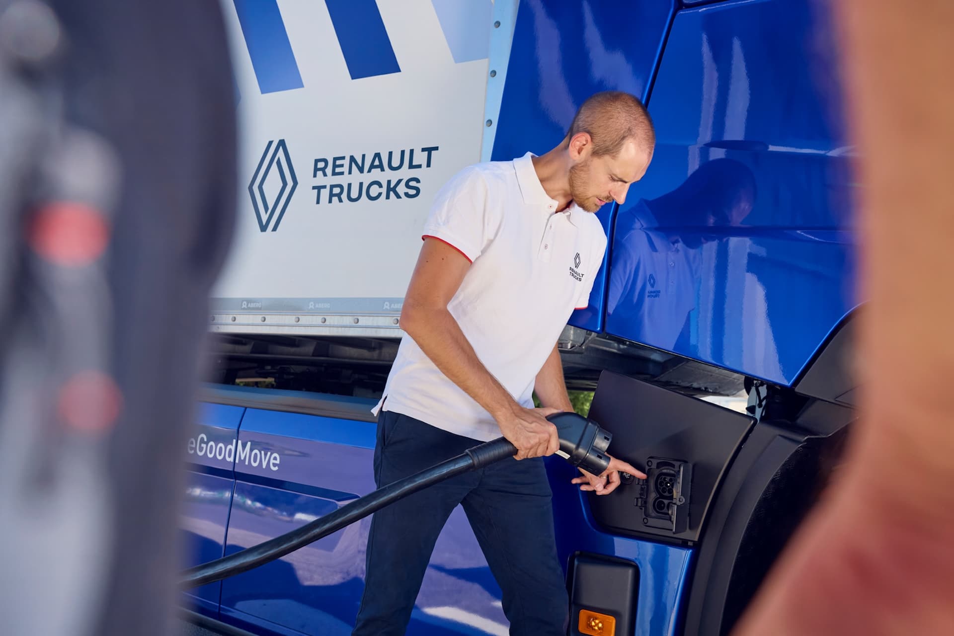 Cover Image for Renault Trucks und Mobilize starten Partnerschaft zum Laden von Elektro-Lkw
