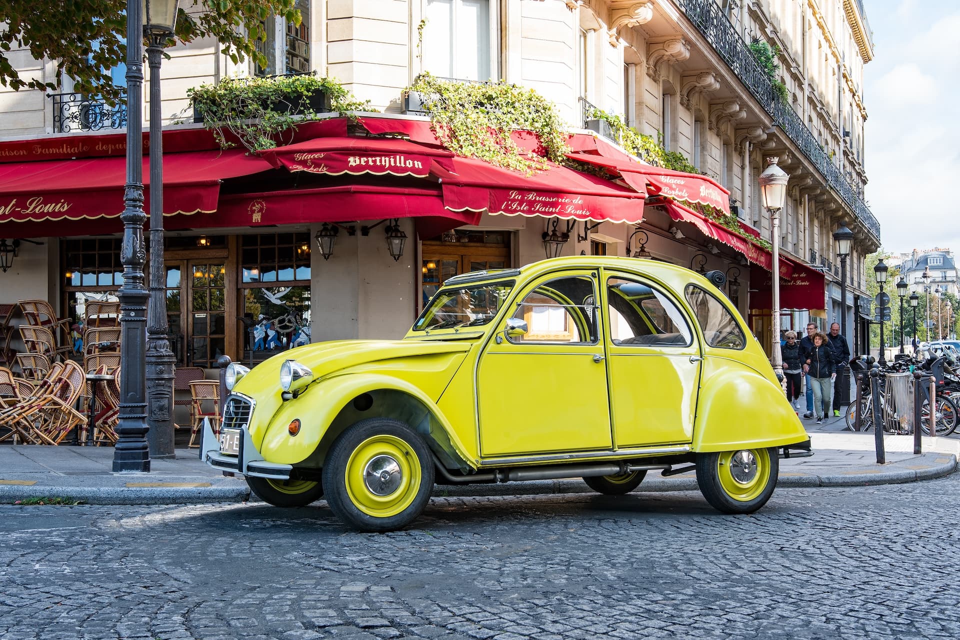 Cover Image for Citroën 2CV: Kommt die Ente als E-Auto zurück?