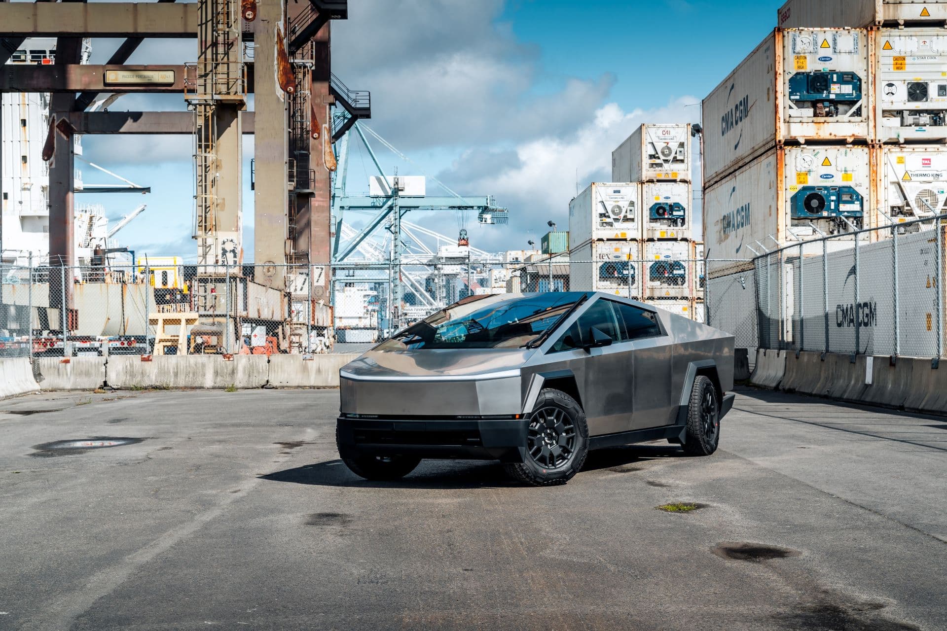 Cover Image for Alle Tesla Cybertruck von NHTSA-Rückruf betroffen