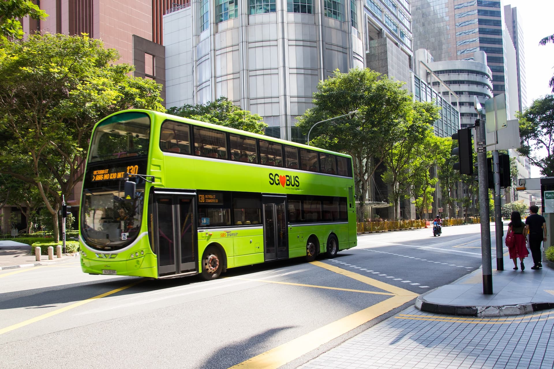 Cover Image for Singapur schreibt 660 weitere Elektrobusse aus