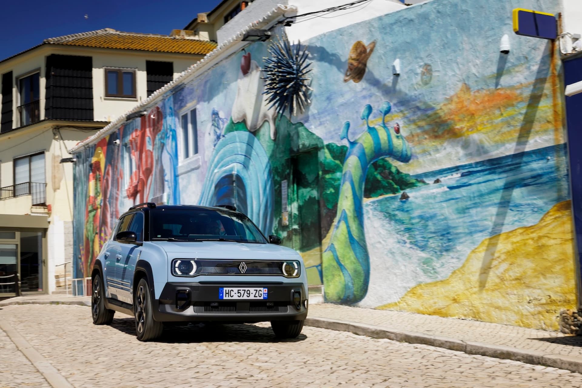 Cover Image for Renault 4 E-Tech im Test: Warme Retro-Gefühle