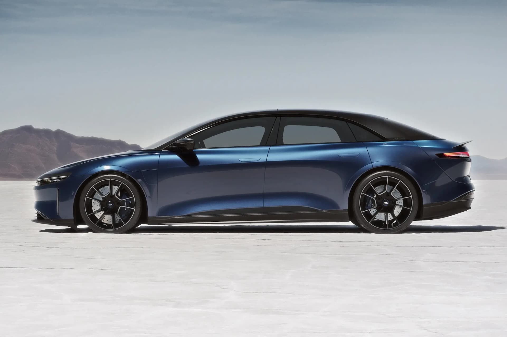 Cover Image for Diese 7 E-Autos beschleunigen extrem schnell