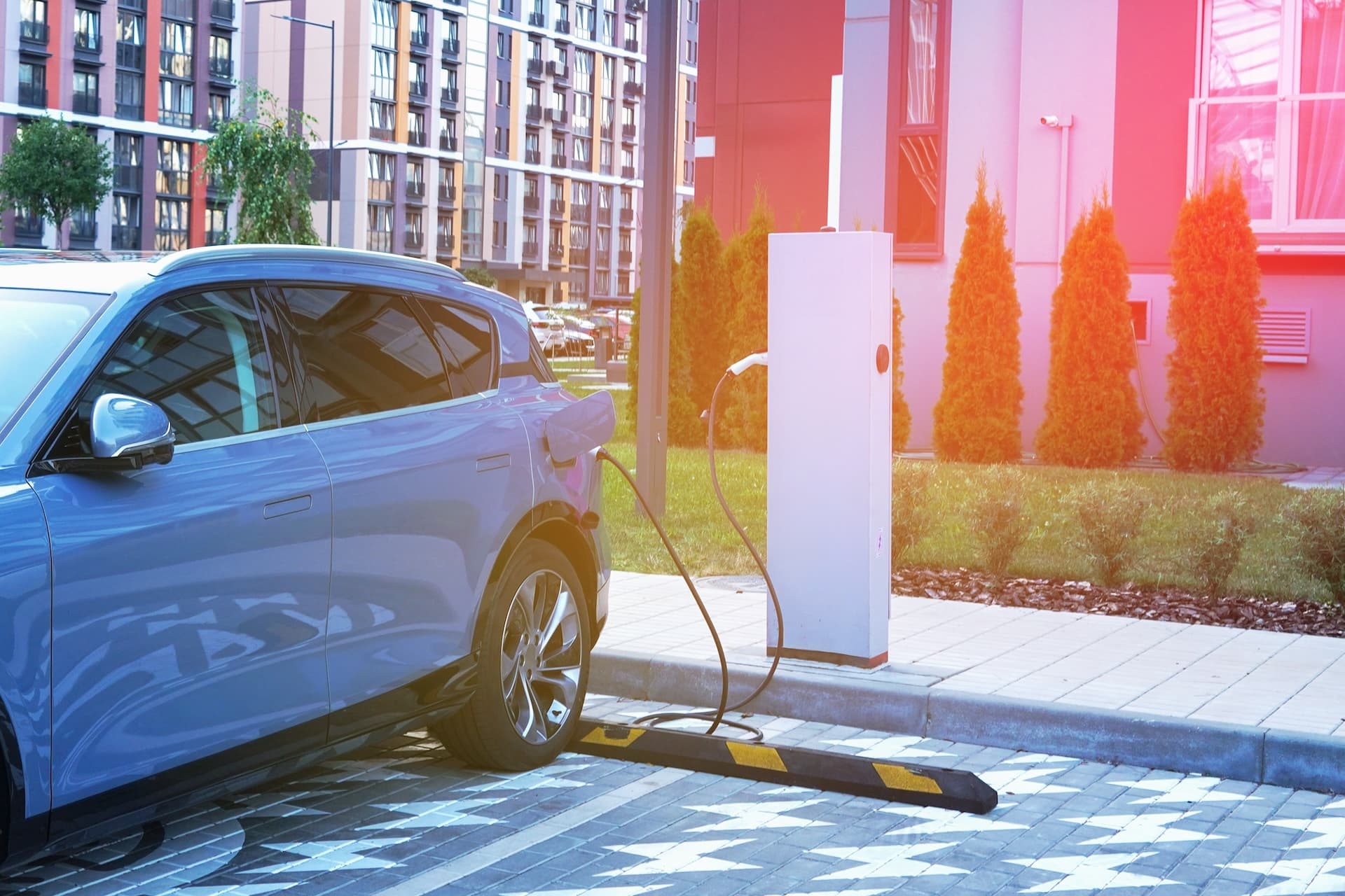 Cover Image for CATL und BYD bauen Marktführerschaft bei E-Auto-Akkus aus