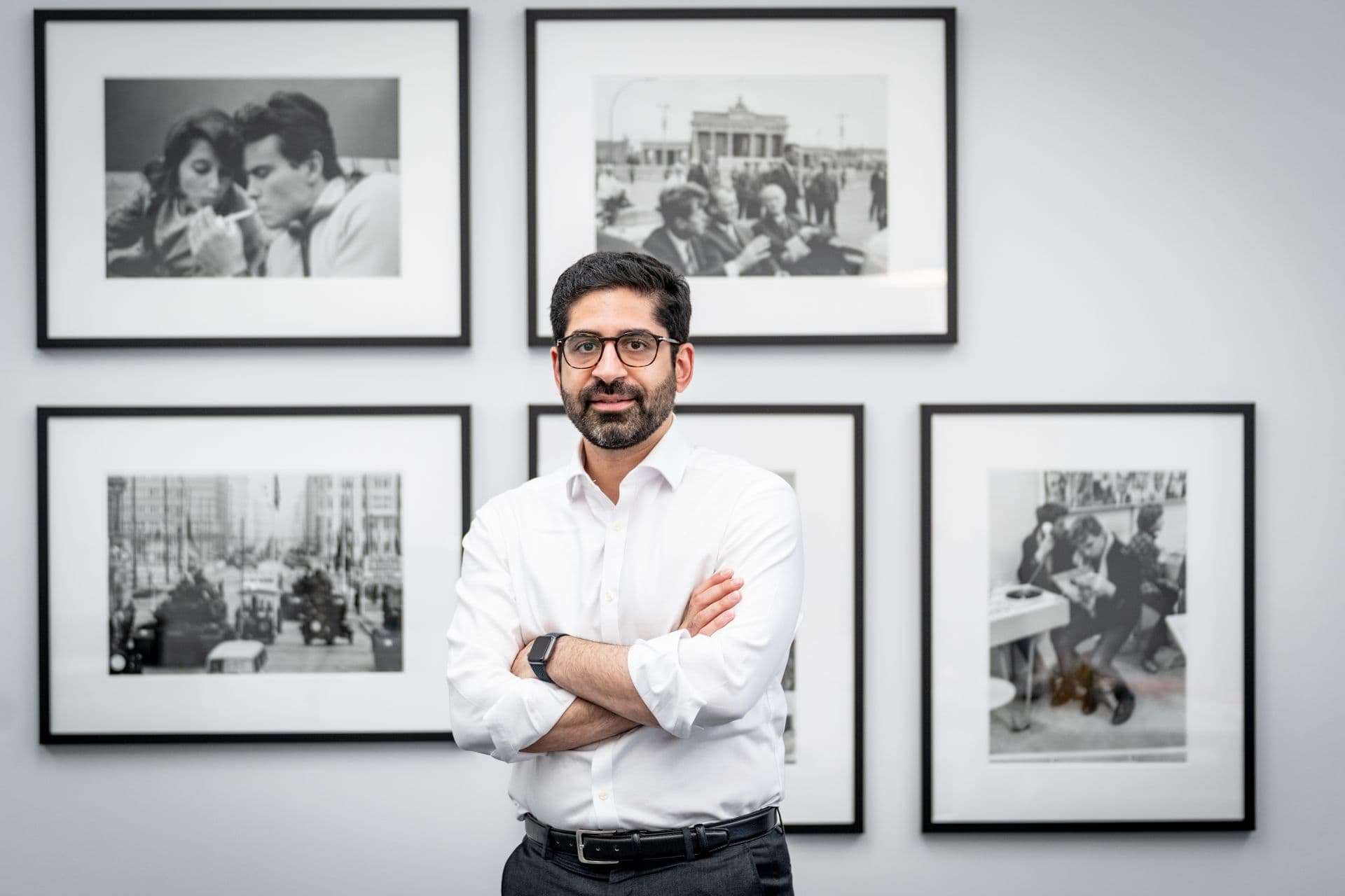 Cover Image for Hessens Minister schlägt E-Auto-Prämie zum Sofortkauf vor