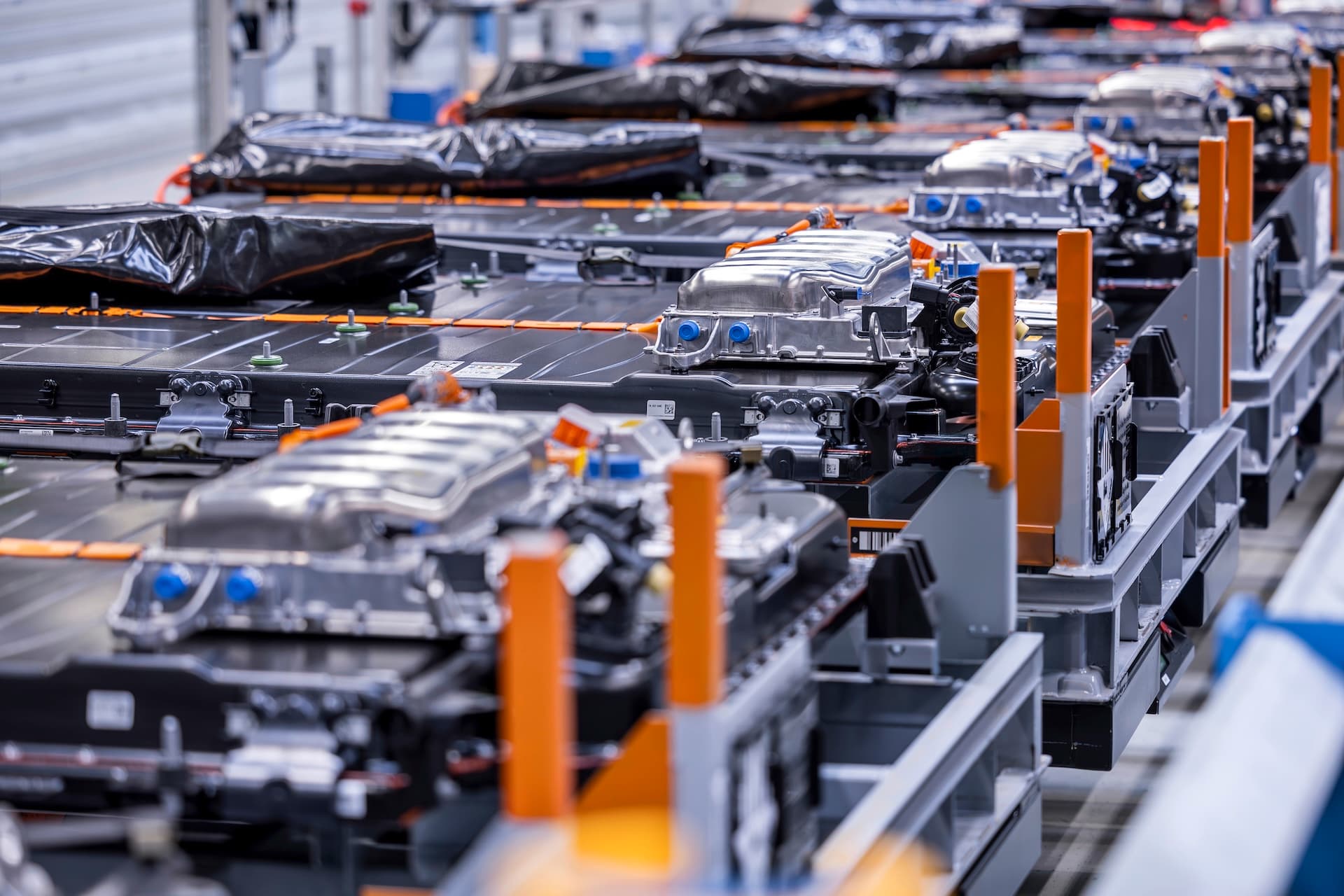 Cover Image for Europäische Batterie-CEOs rufen zu Investitionen auf