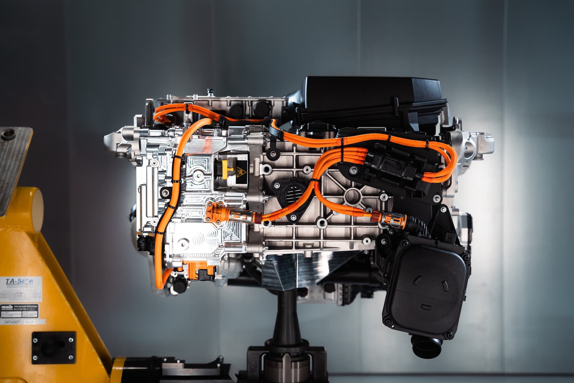 Cover Image for Wie BMW seine neuen Brennstoffzellenantriebe entwickelt