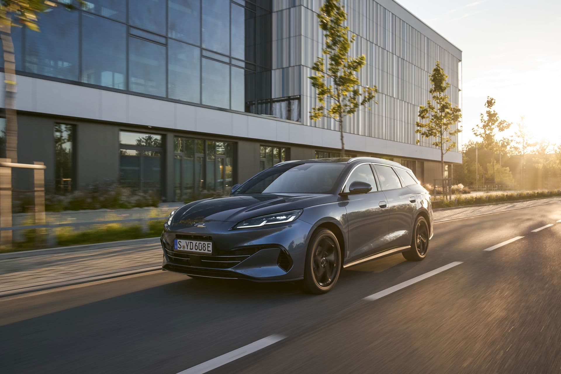 Cover Image for BYD zeigt neuen Plug-in-Hybrid Seal DM-i Touring