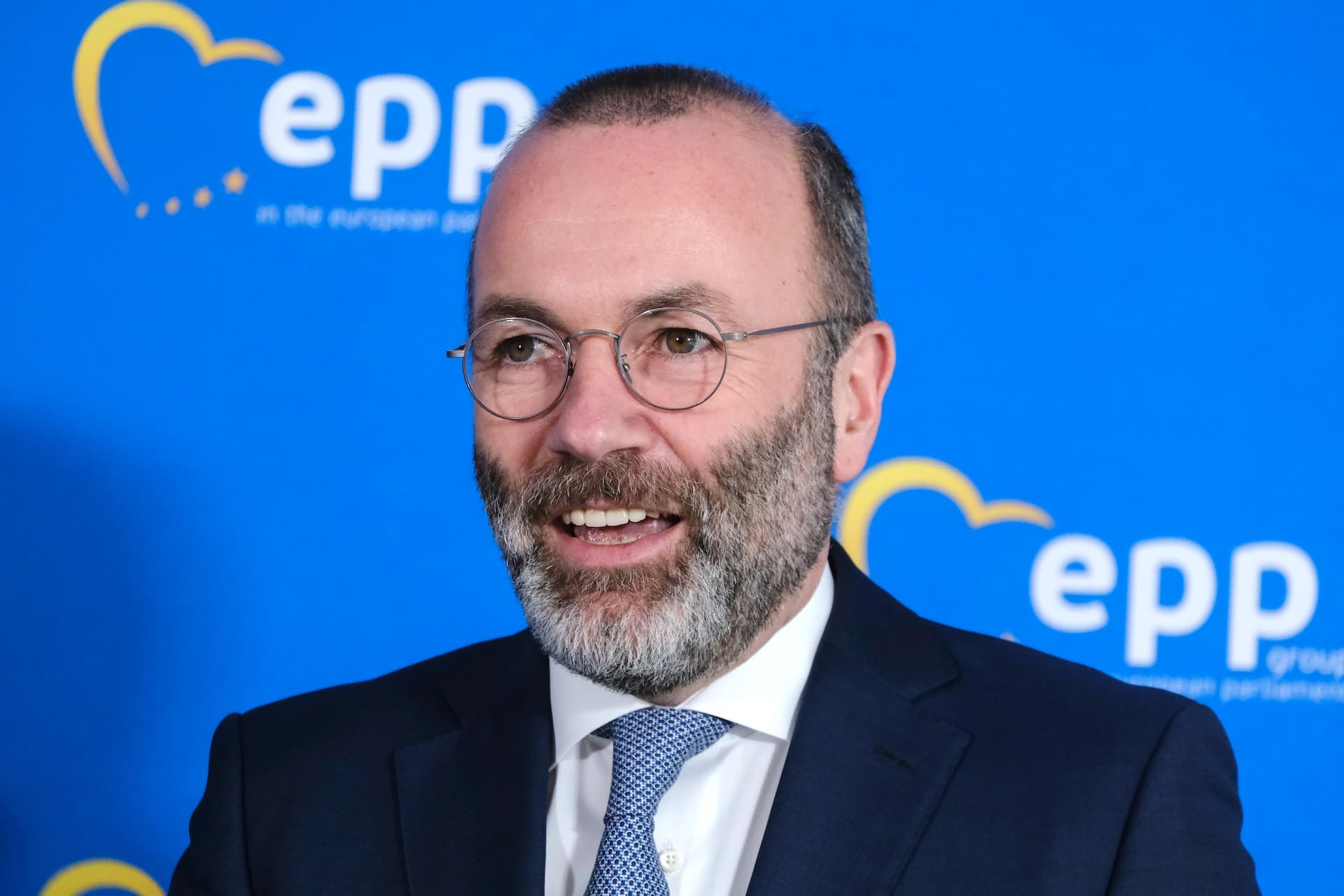 Cover Image for EVP-Chef „verspricht“ Rücknahme des EU-Verbrennerverbots