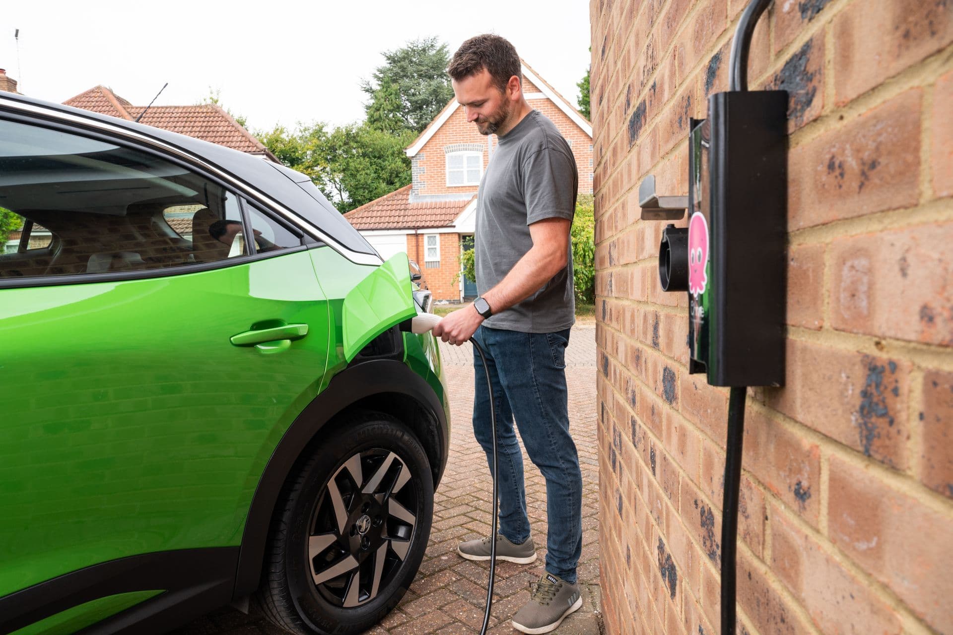 Cover Image for Octopus EV: All-in-one-Leasing mit E-Auto und Wallbox kommt nach Deutschland