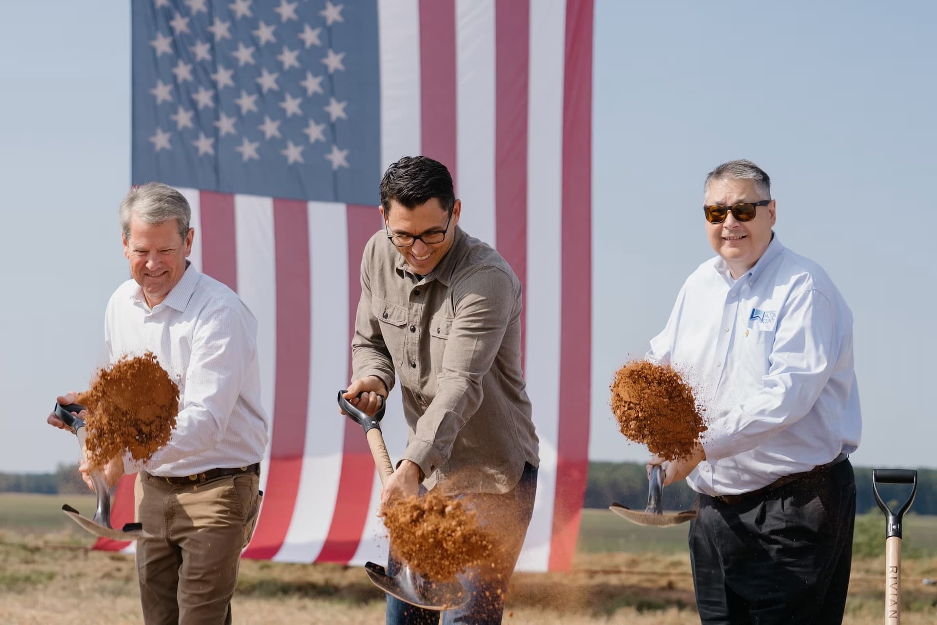 Cover Image for Rivian-CEO erhält Vergütung von bis zu 4,6 Milliarden Dollar