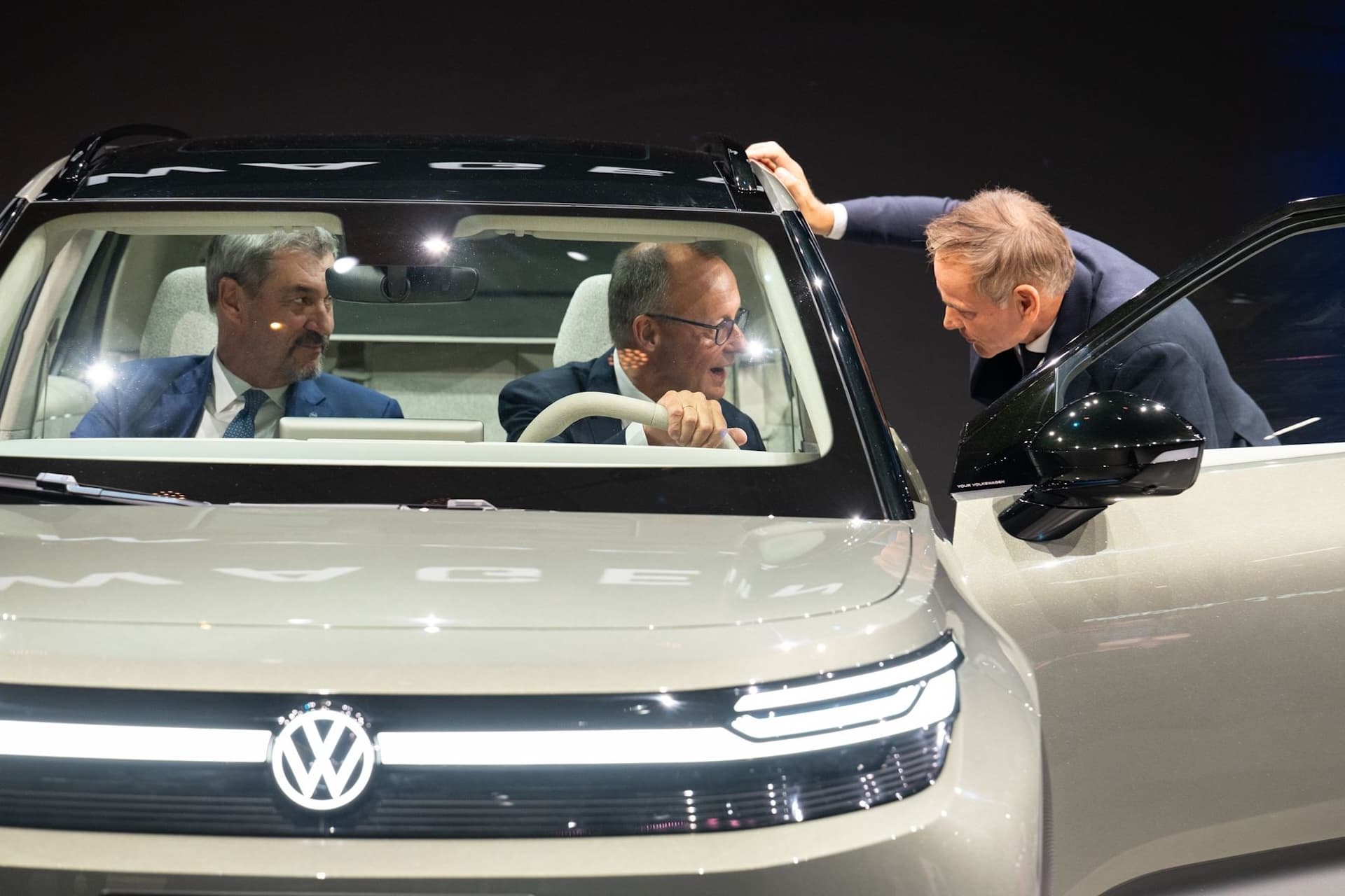 Cover Image for VW-Markenchef widerspricht Söder: E-Autos alternativlos