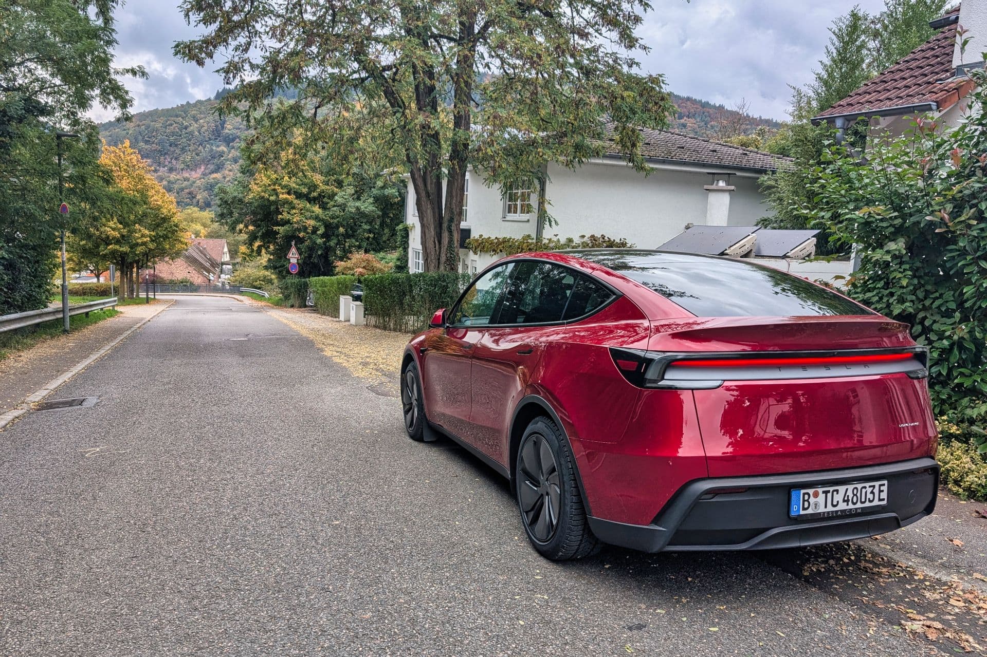 Cover Image for Frankreich und Dänemark: Tesla-Absatz bricht dramatisch ein