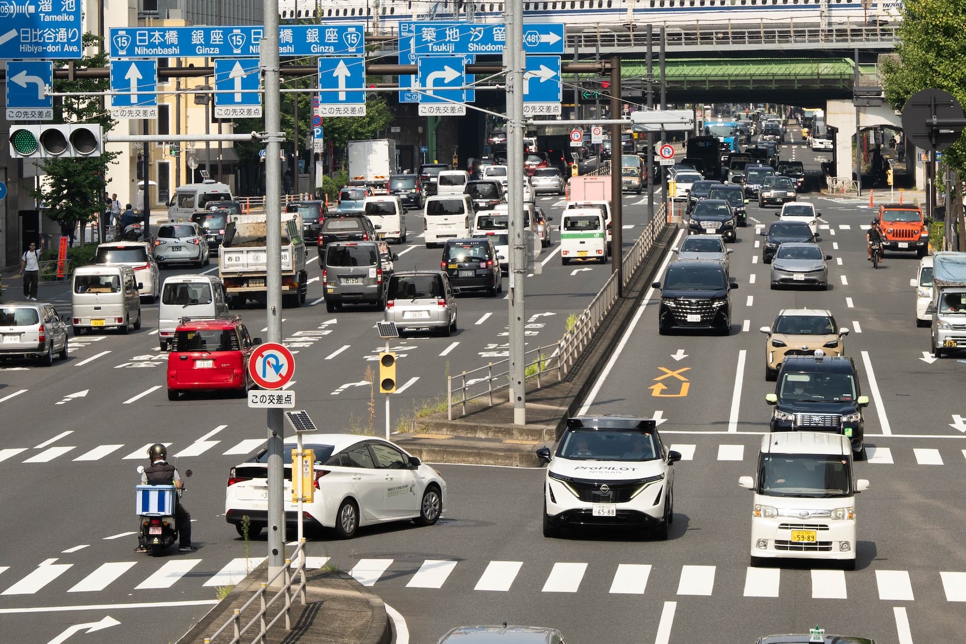 Nissan integriert KI von Wayve für autonomes Fahren