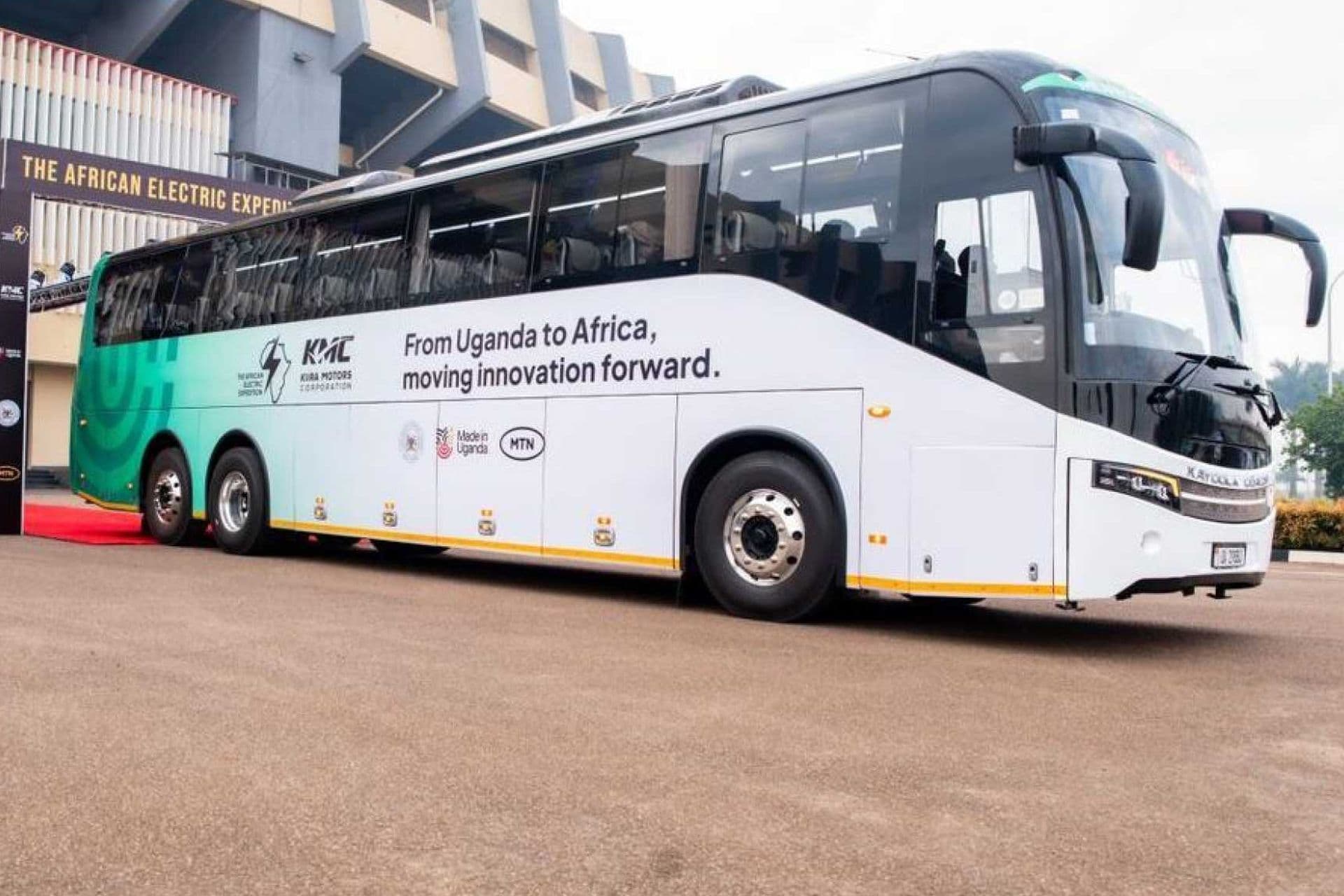 Mit dem E-Bus 13.600 Kilometer quer durch Afrika