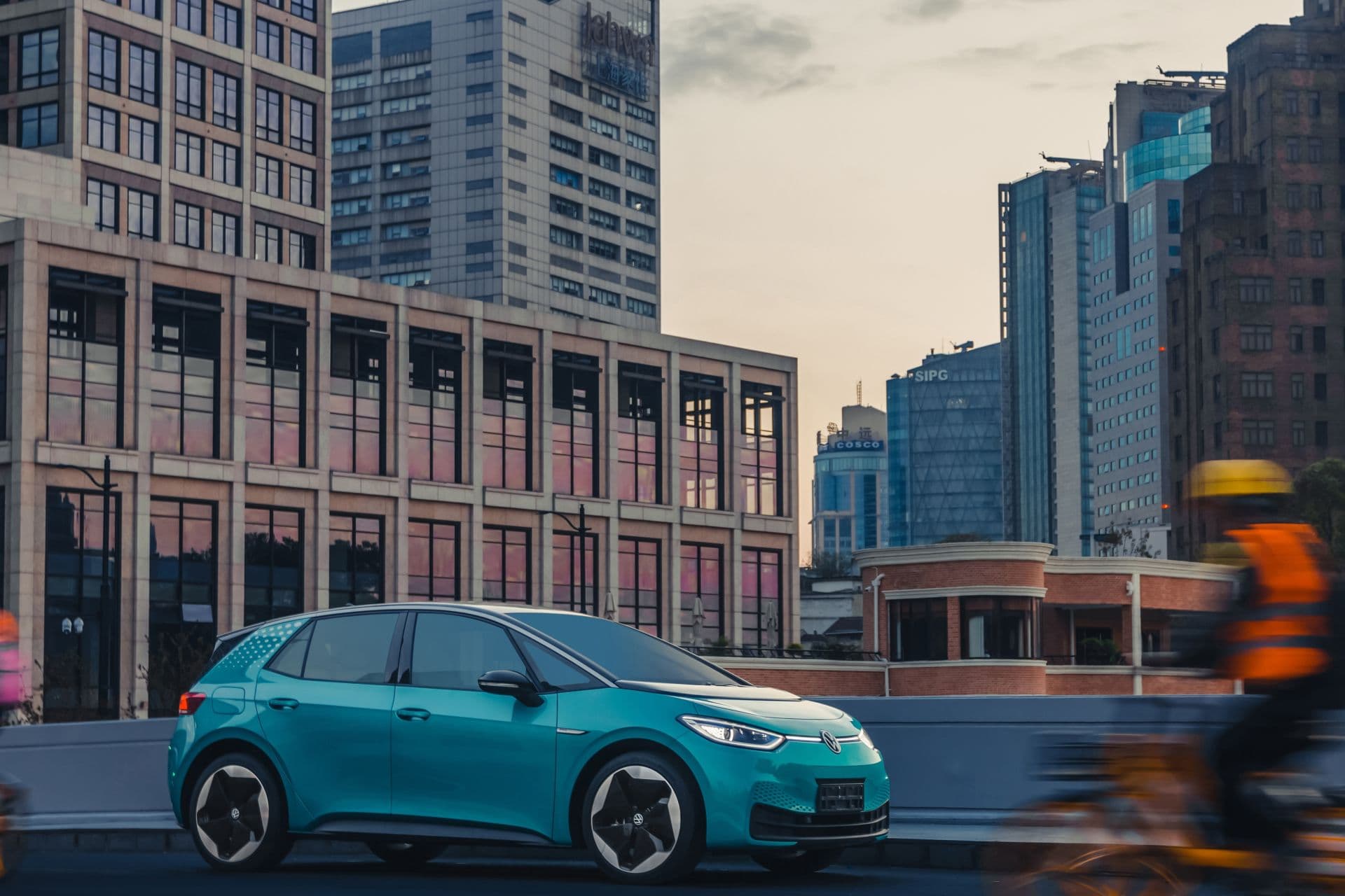 Deutsche Autoexporte nach China brachen 2025 stark ein